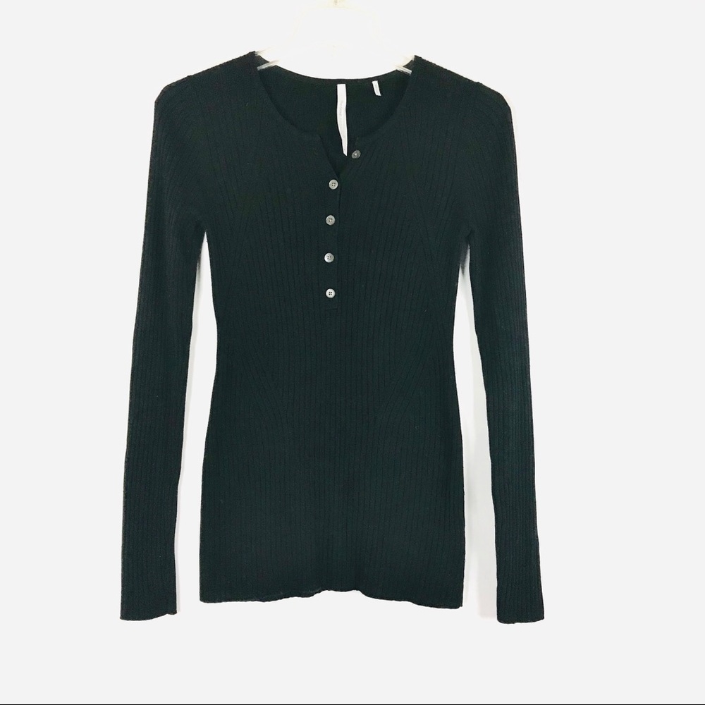 NWOT Aritzia Babaton Ribbed silk blend Henley